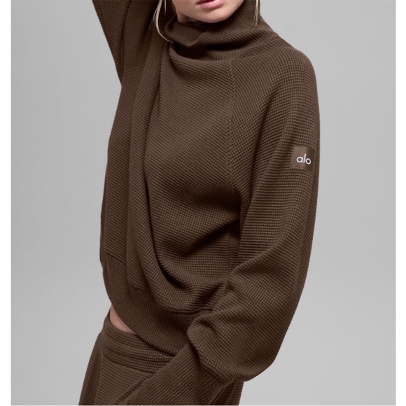 ALO Yoga Tops - ALO Waffle Weekend Escape Mock Neck Long Sleeve Size Large Espresso Brown